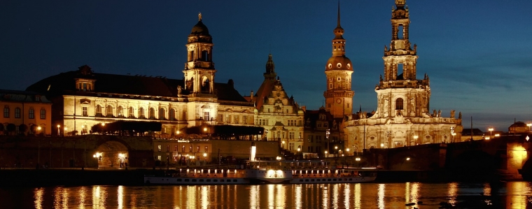 Dresden bei Nacht klein